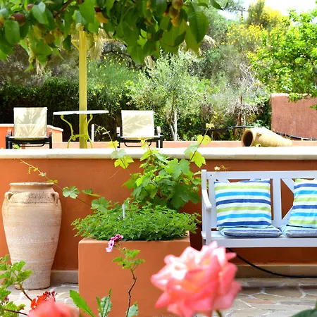 Simatos αpartments & דירה *