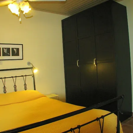 Appartement Simatos αpartments & *