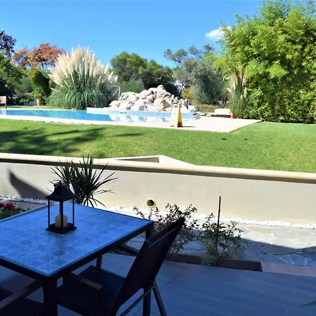 Simatos αpartments & Argostolion