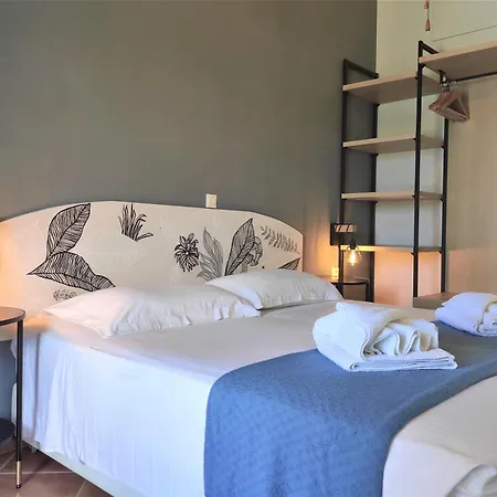 Appartement Simatos αpartments & *