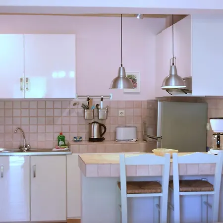 Simatos αpartments & *