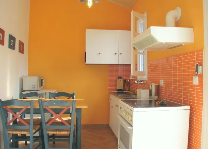 Simatos αpartments & Apartman *