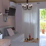 Simatos αpartments & ארגוסטולי