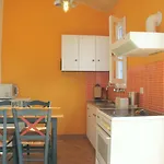 Simatos αpartments & דירה *