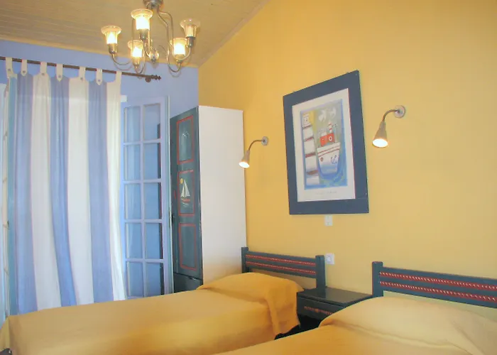 Simatos αpartments & *